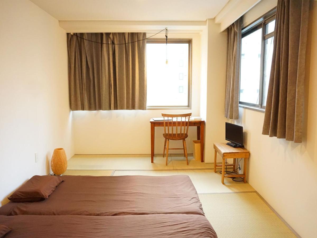Beehive Hostel Osaka Exterior foto
