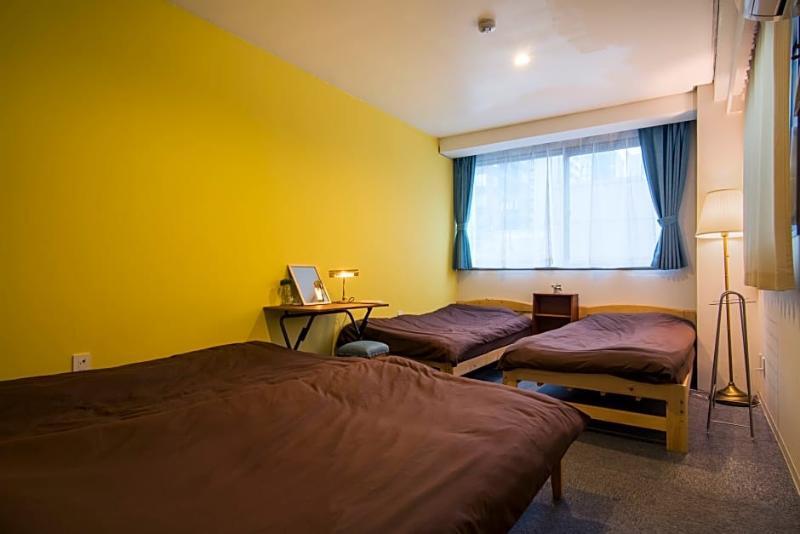 Beehive Hostel Osaka Exterior foto
